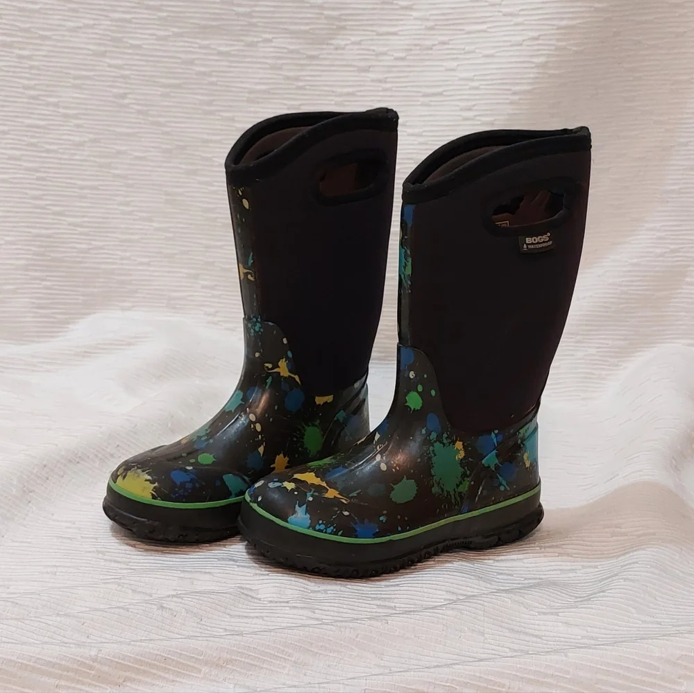 Bogs Kids Black Rain Boots with Green and Blue Splash Size 3